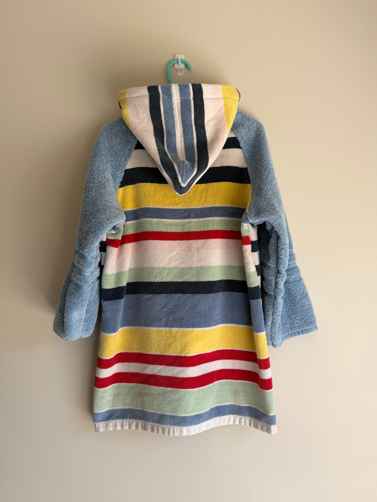 Kids Zip Towel - Size 7
