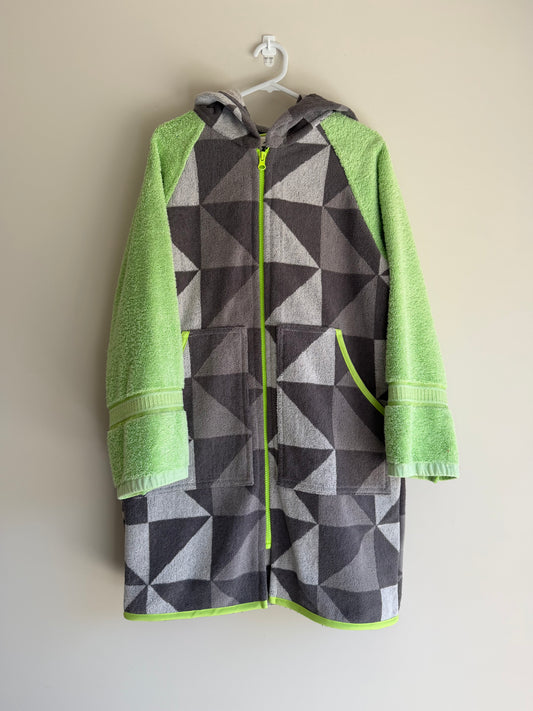 Kids Zip Towel - Size 10