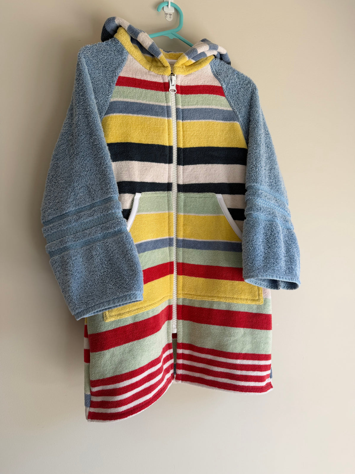 Kids Zip Towel - Size 7