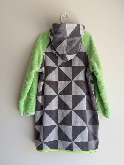 Kids Zip Towel - Size 10